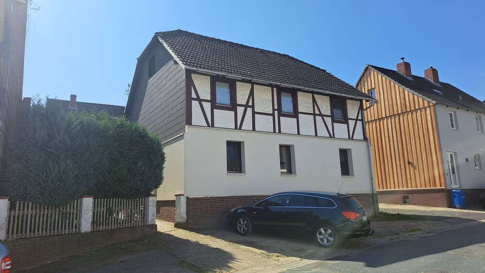 Einfamilienhaus Räbke - 6 Zimmer, 134 m&sup2;, 109.000&euro; | Angebot:21144821