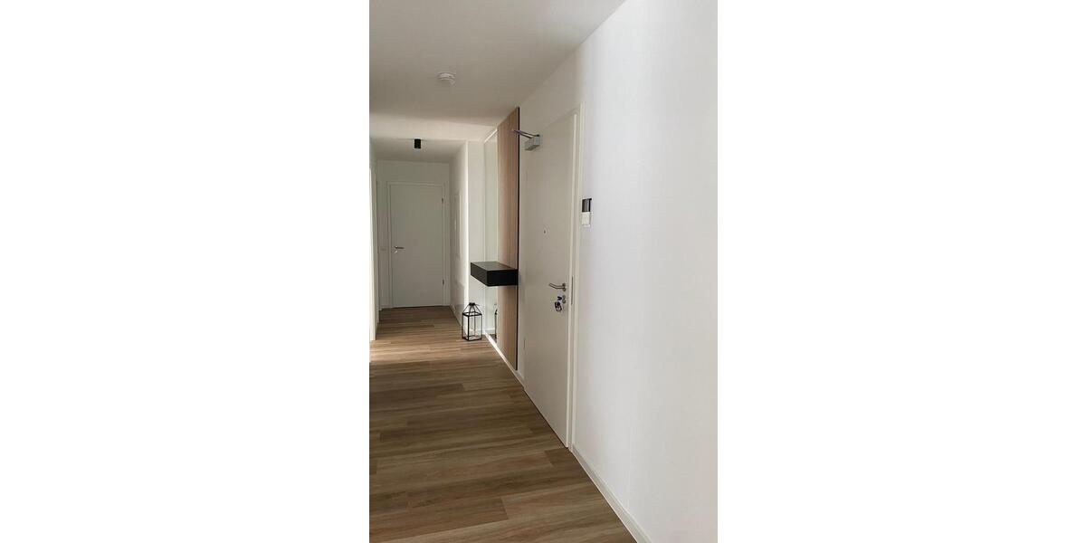Erdgeschoßwohnung Schwülper - 4 Zimmer, 105 m&sup2;, 1.522&euro; | Angebot:25858318