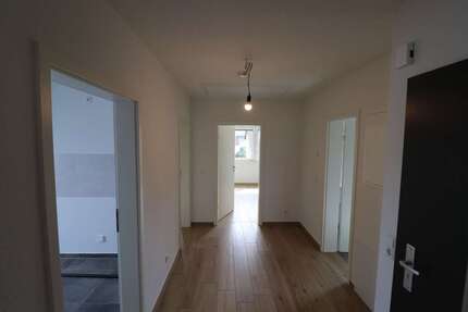 Wohnung Lengede - 3 Zimmer, 82 m&sup2;, 750&euro; | Angebot:26737614