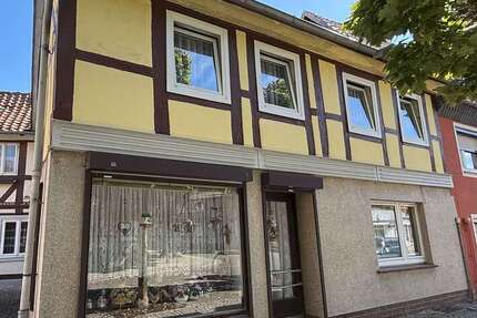 Haus Schöningen - 5 Zimmer, 139 m&sup2;, 29.000&euro; | Angebot:23032410