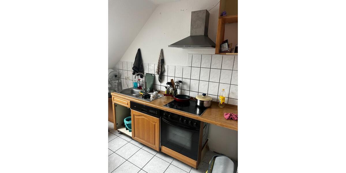 Dachgeschoßwohnung Salzgitter Ortschaft Nord - 8 Zimmer, 130 m&sup2;, 1.100&euro; | Angebot:26536399