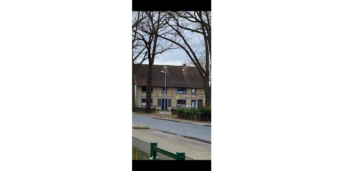 Gewerbeobjekt Schwülper - 8 Zimmer, 230 m&sup2;, 2.500&euro; | Angebot:24617147