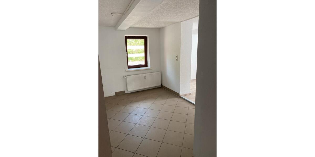 Etagenwohnung Goslar Immenrode - 5 Zimmer, 110 m&sup2;, 700&euro; | Angebot:25978194