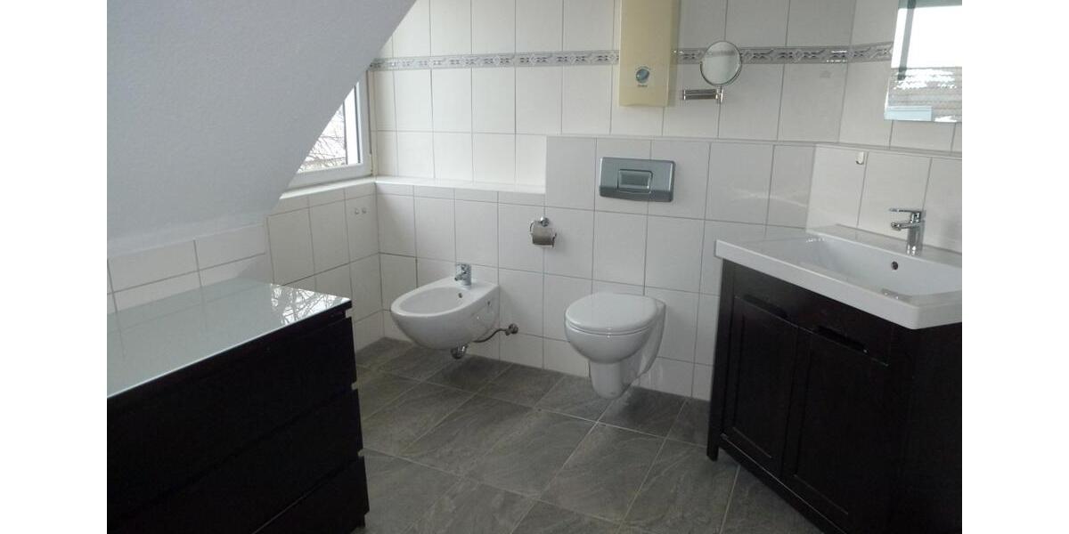 Dachgeschoßwohnung Braunschweig Lehndorf-Watenbüttel - 3 Zimmer, 118 m&sup2;, 1.150&euro; | Angebot:24813088