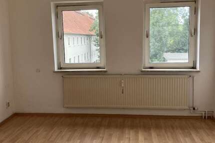 Wohnung Salzgitter Lebenstedt - 3 Zimmer, 49 m&sup2;, 292&euro; | Angebot:26133448