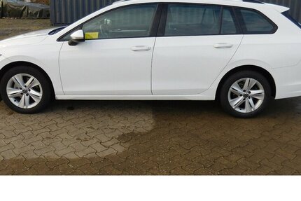 VW Golf Variant VIII 1.5 Life TSI Navi Klima Alu 31.700 km 19.990 &euro; Vordorf 38533