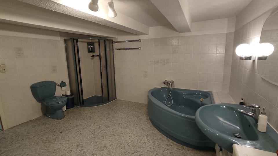 Reihenhaus Schladen-Werla Werla - 7 Zimmer, 130 m&sup2;, 88.000&euro; | Angebot:24237665