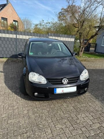 VW Golf 148.000 km 2.499 &euro; Vordorf 38533