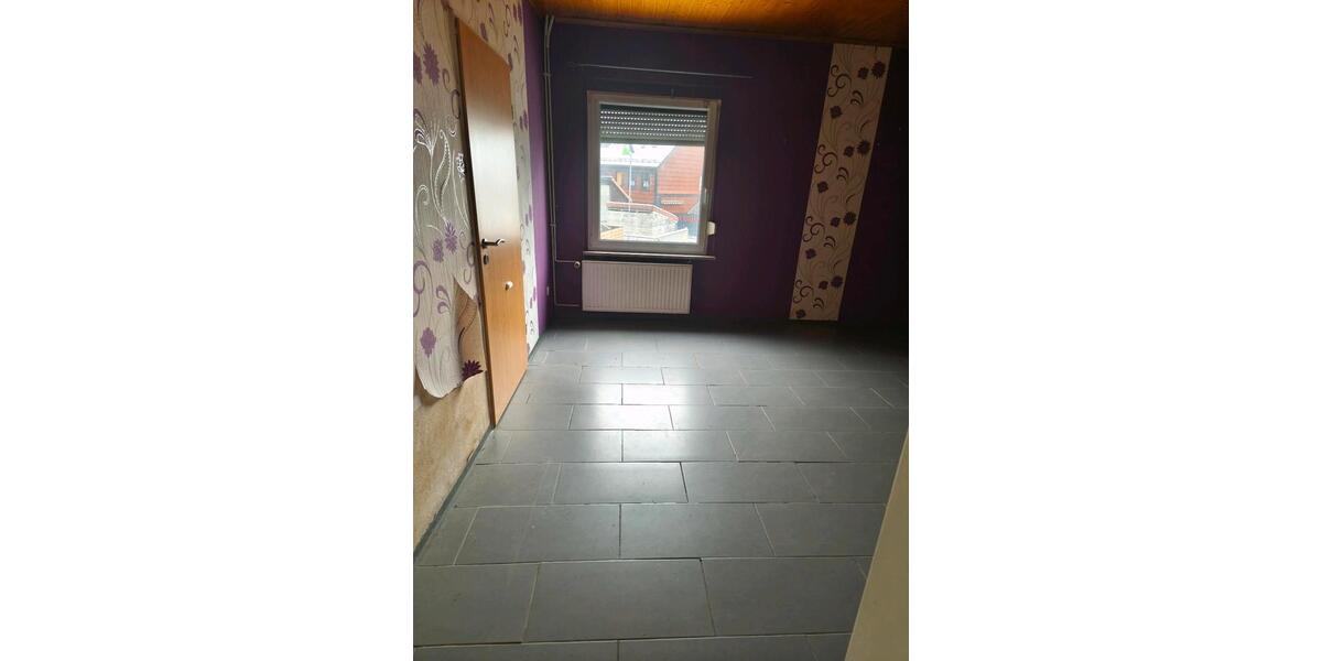 Mehrfamilienhaus, Wohnhaus Salzgitter Ortschaft Südost - 6 Zimmer, 171 m&sup2;, 130.000&euro; | Angebot:24774413