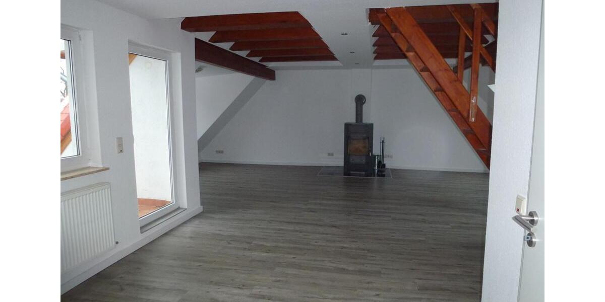 Dachgeschoßwohnung Braunschweig Lehndorf-Watenbüttel - 3 Zimmer, 118 m&sup2;, 1.150&euro; | Angebot:24813088