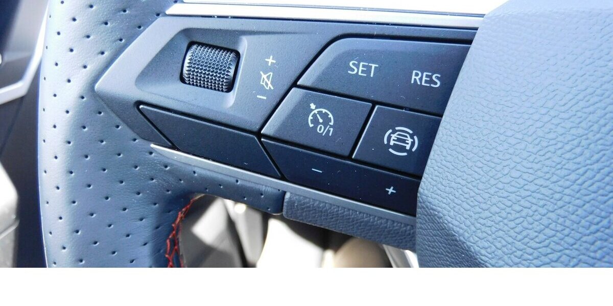 Seat Arona 1.0 FR-Line TSI BMT Navi Klima Alu 23.100 km 16.990 &euro; Vordorf 38533