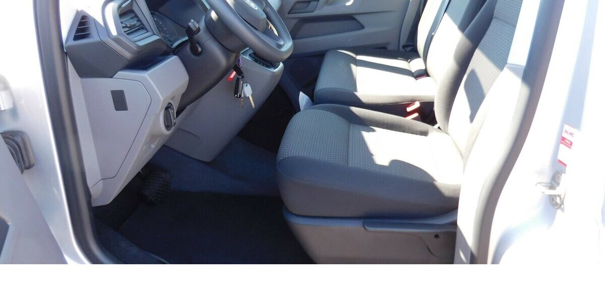 VW T6.1 Transporter Abt e-Lang DSG 4-Gang 7 Sitze 4.900 km 19.990 &euro; Vordorf 38533