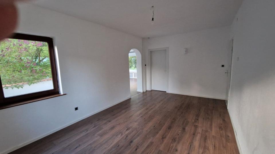 Erdgeschoßwohnung Sickte - 4 Zimmer, 130 m&sup2;, 1.200&euro; | Angebot:26349323