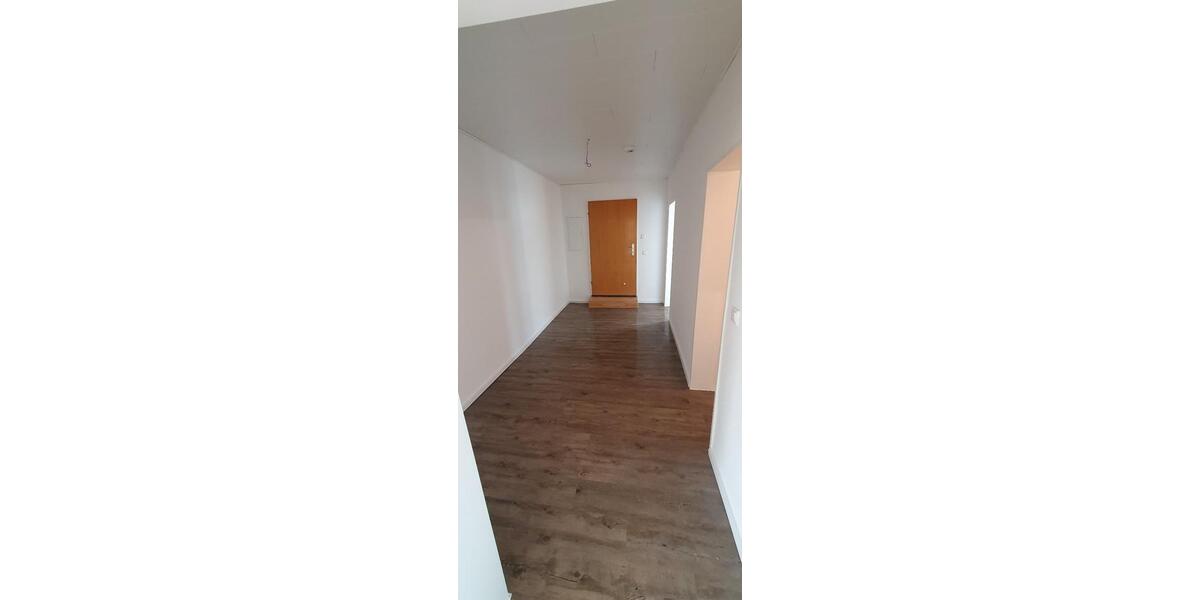 Etagenwohnung Salzgitter Ortschaft Ost - 4.5 Zimmer, 120 m&sup2;, 960&euro; | Angebot:25294308