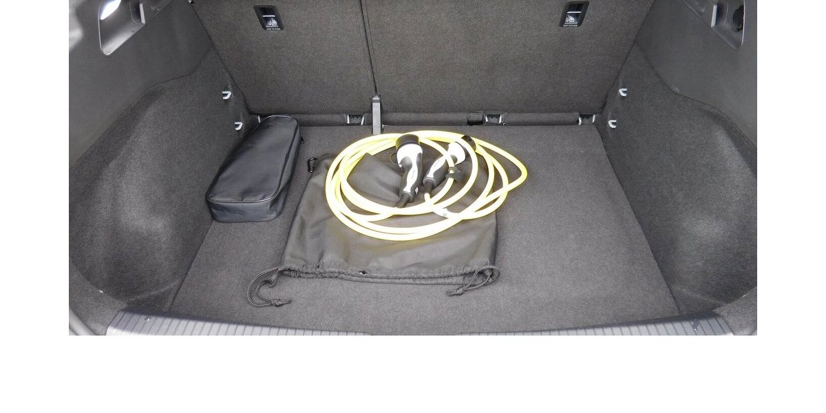 Cupra Born Elektrik 1-Gang Automatik Navi Klima Alu 27.300 km 23.990 &euro; Vordorf 38533