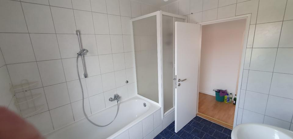 Etagenwohnung Salzgitter Ortschaft Ost - 4.5 Zimmer, 120 m&sup2;, 960&euro; | Angebot:25294308