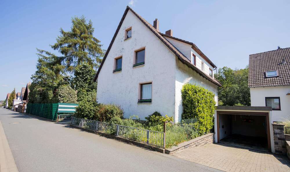Einfamilienhaus Goslar Immenrode - 10 Zimmer, 196 m&sup2;, 212.000&euro; | Angebot:26705155