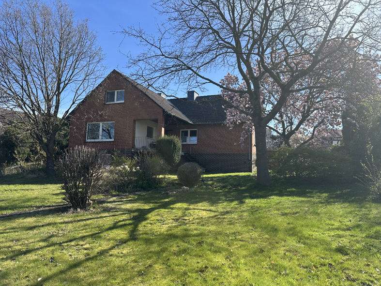 Einfamilienhaus Holle - 7 Zimmer, 179 m&sup2;, 379.000&euro; | Angebot:26980309