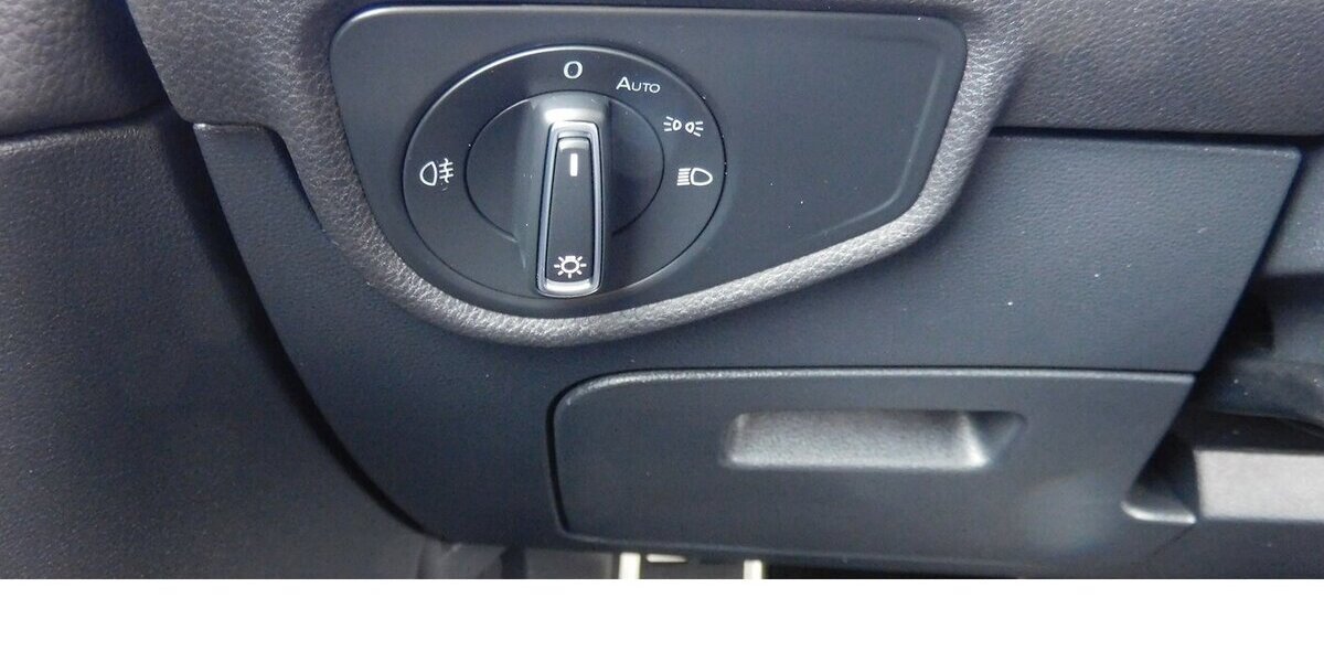 VW Touran 1.5 Comfortline Active BMT TSI DSG Navi 21.400 km 24.990 &euro; Vordorf 38533