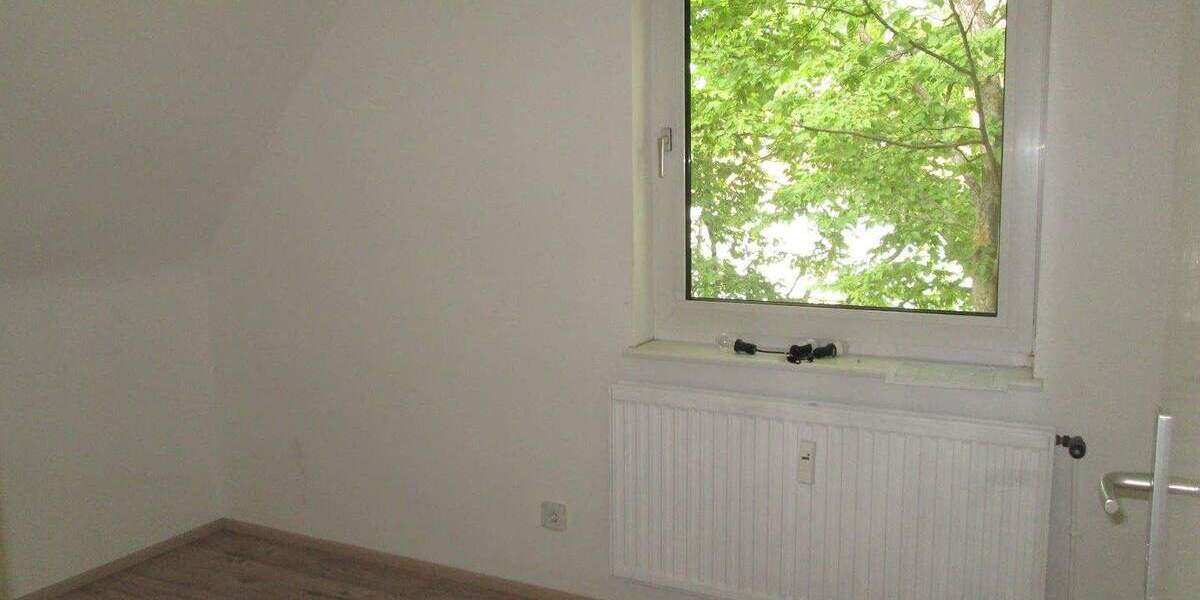 Etagenwohnung Salzgitter Lebenstedt - 3 Zimmer, 47 m&sup2;, 289&euro; | Angebot:26142490