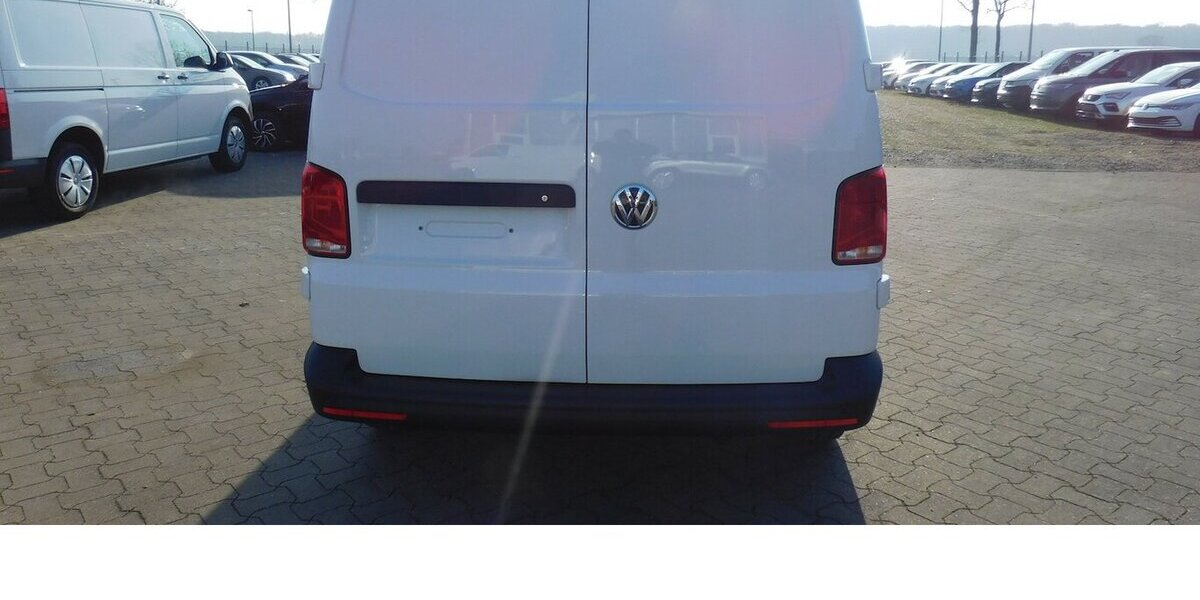 VW T6.1 Transporter 2.0 TDI BMT 3Sitze Navi Klima 30.000 km 28.990 &euro; Vordorf 38533
