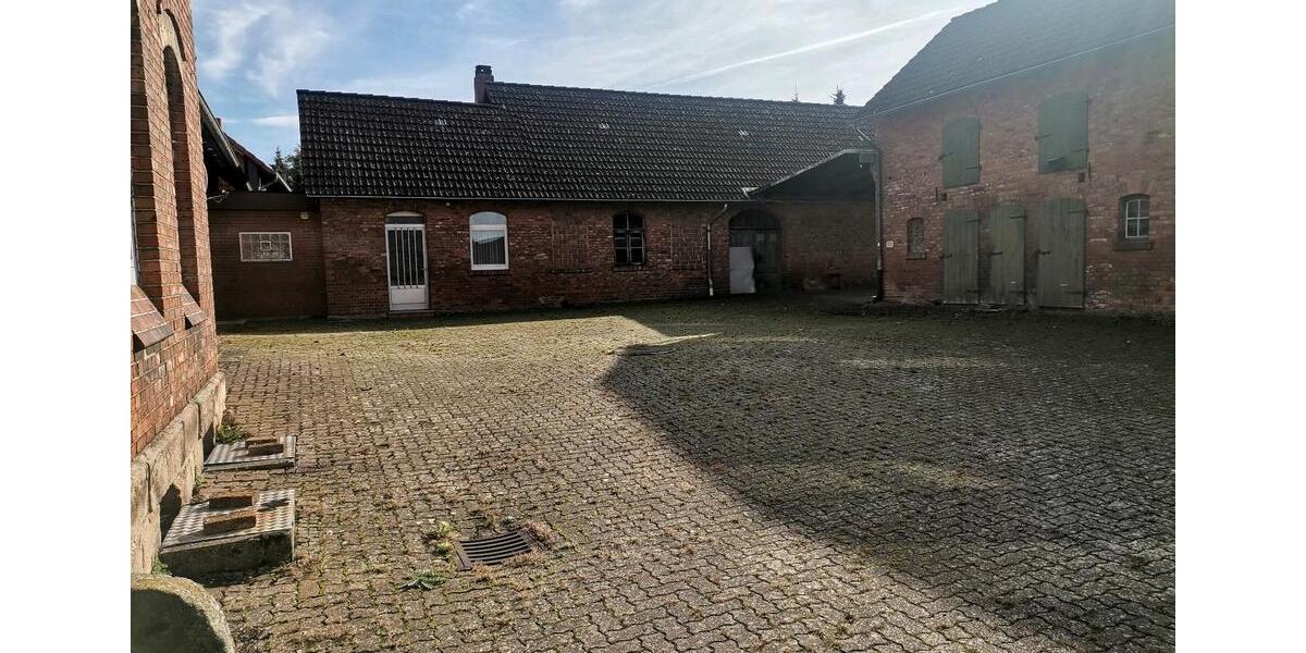 Mehrfamilienhaus, Wohnhaus Langelsheim Ostlutter - 13 Zimmer, 360 m&sup2;, 179.900&euro; | Angebot:25351772