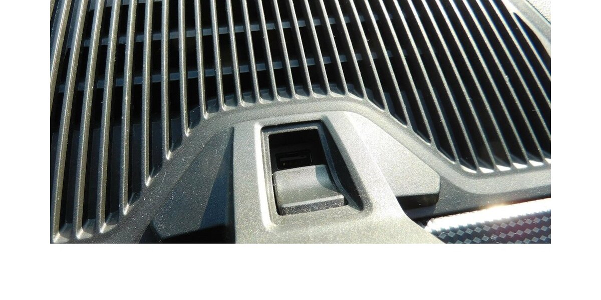 VW up! 1.0 Move MPI BMT 4Trg Klima Radio 32.300 km 11.990 &euro; Vordorf 38533