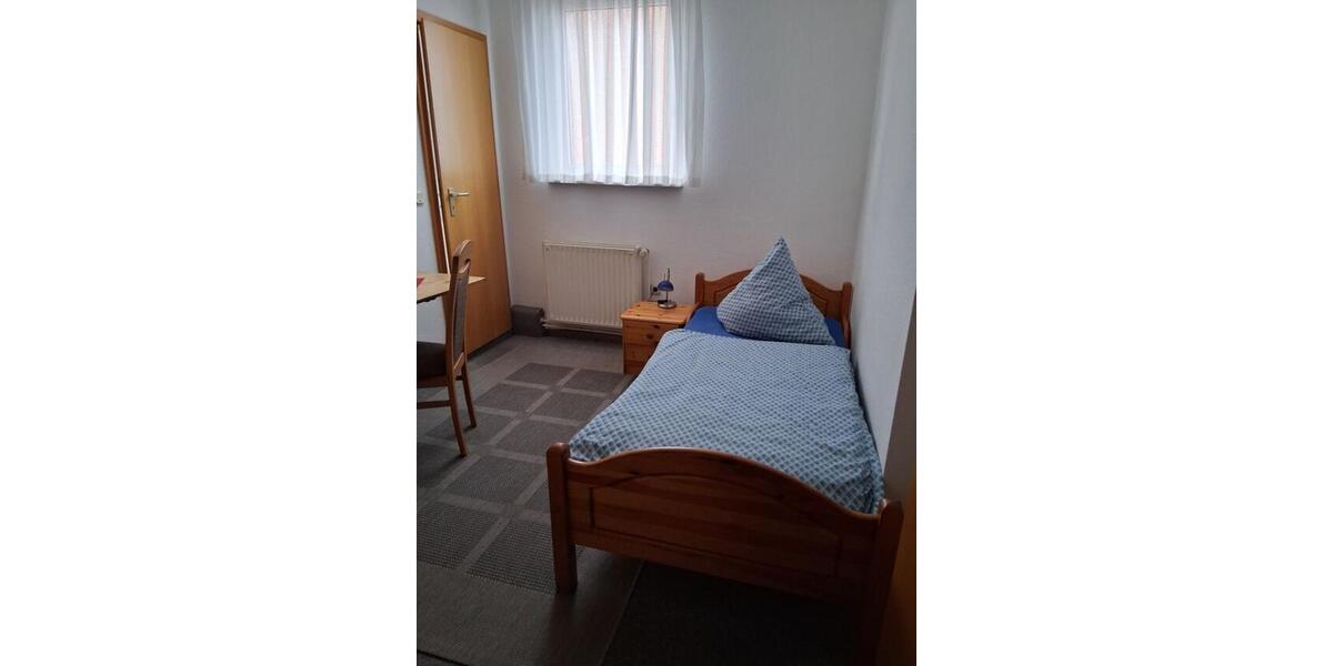 Etagenwohnung Vechelde - 1 Zimmer, 12 m&sup2;, 450&euro; | Angebot:25831601