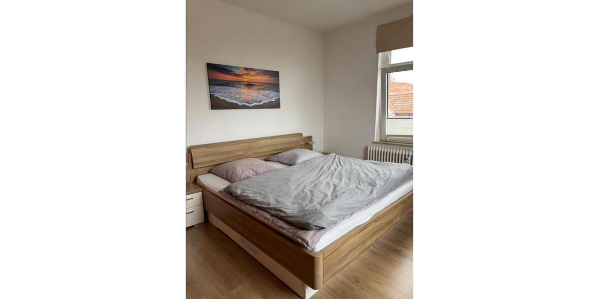Etagenwohnung Heere - 3 Zimmer, 100 m&sup2;, 100&euro; | Angebot:25236427