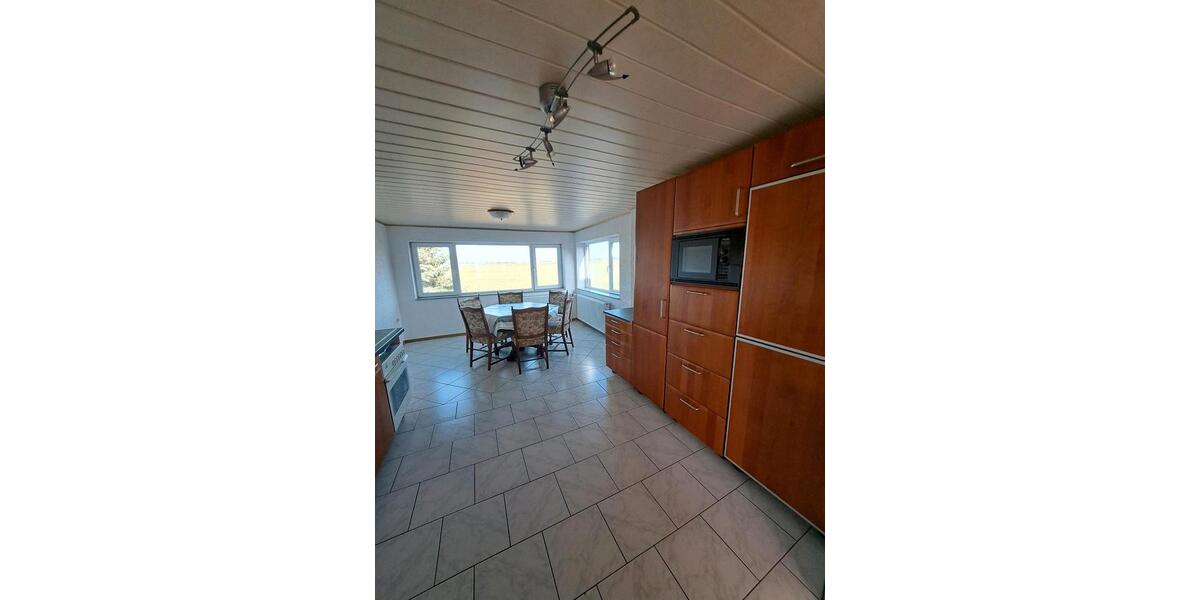 Etagenwohnung Söhlde - 3 Zimmer, 100 m&sup2;, 570&euro; | Angebot:25944736