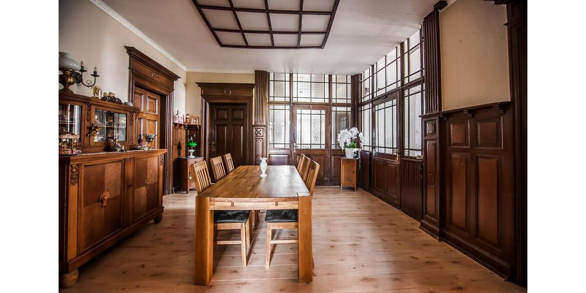 Villa Schladen-Werla Werla - 8 Zimmer, 303 m&sup2;, 410.000&euro; | Angebot:25106024