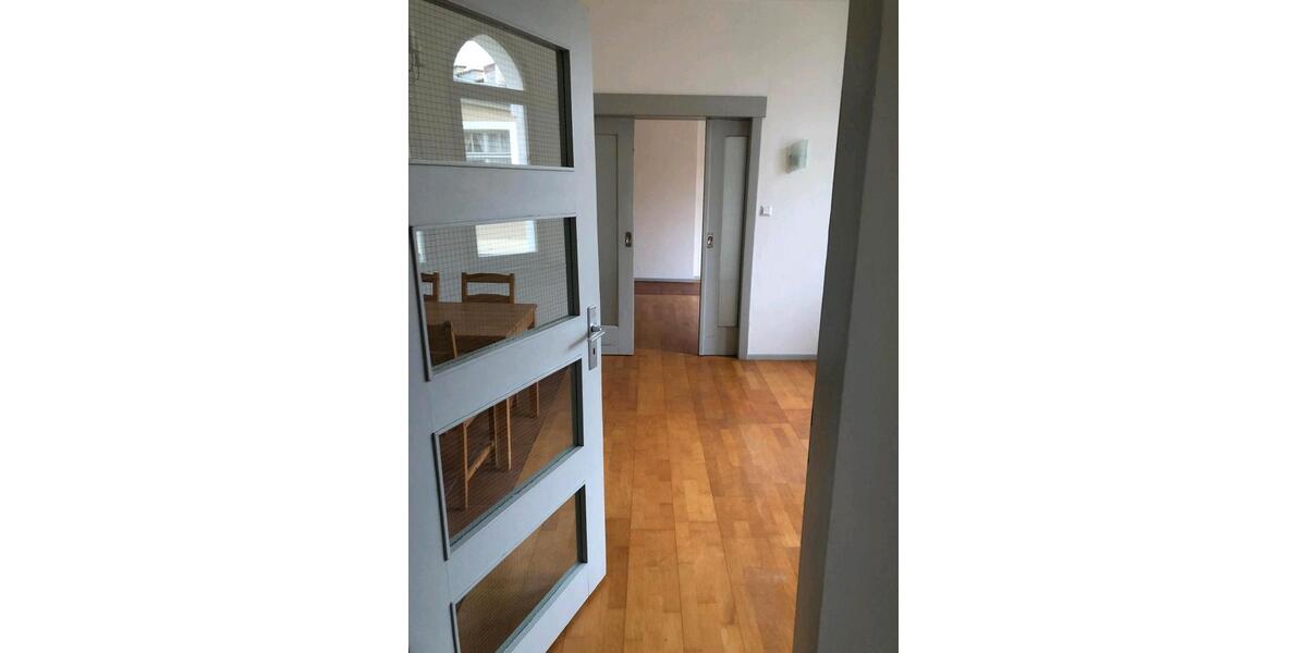 Etagenwohnung Braunschweig - 3 Zimmer, 78 m&sup2;, 650&euro; | Angebot:25232062