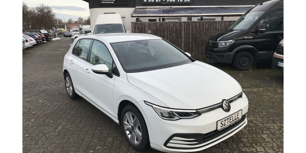 VW Golf 105.878 km 14.599 &euro; Braunschweig 38110