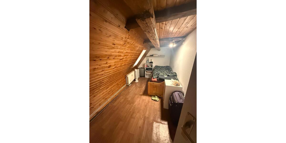 Dachgeschoßwohnung Wolfenbüttel - 4 Zimmer, 75 m&sup2;, 750&euro; | Angebot:25995459
