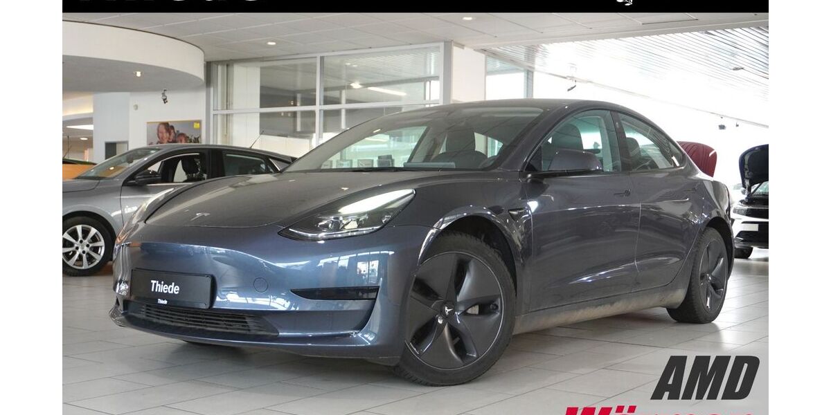 Tesla Model 3 48.990 km 26.750 &euro; Schöningen 38364