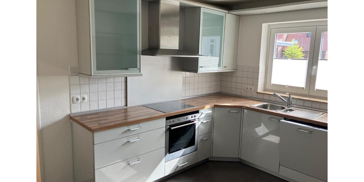 Erdgeschoßwohnung Wasbüttel - 5 Zimmer, 163 m&sup2;, 1.250&euro; | Angebot:25964833