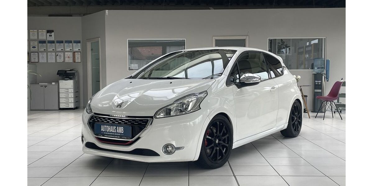 Peugeot 208 104.539 km 8.800 &euro; Braunschweig 38122