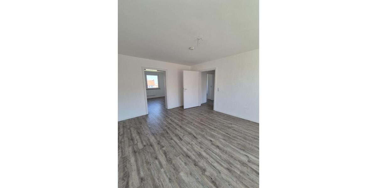 Etagenwohnung Schöningen - 3 Zimmer, 67 m&sup2;, 480&euro; | Angebot:22132873