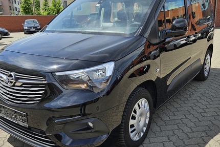 Opel Combo Life 1.5D Selection,Navi,PDC,AHK,VOLL 139.600 km 13.499 &euro; Braunschweig 38106