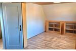 Einfamilienhaus Hillerse - 8 Zimmer, 220 m&sup2;, 1.400&euro; | Angebot:26523117