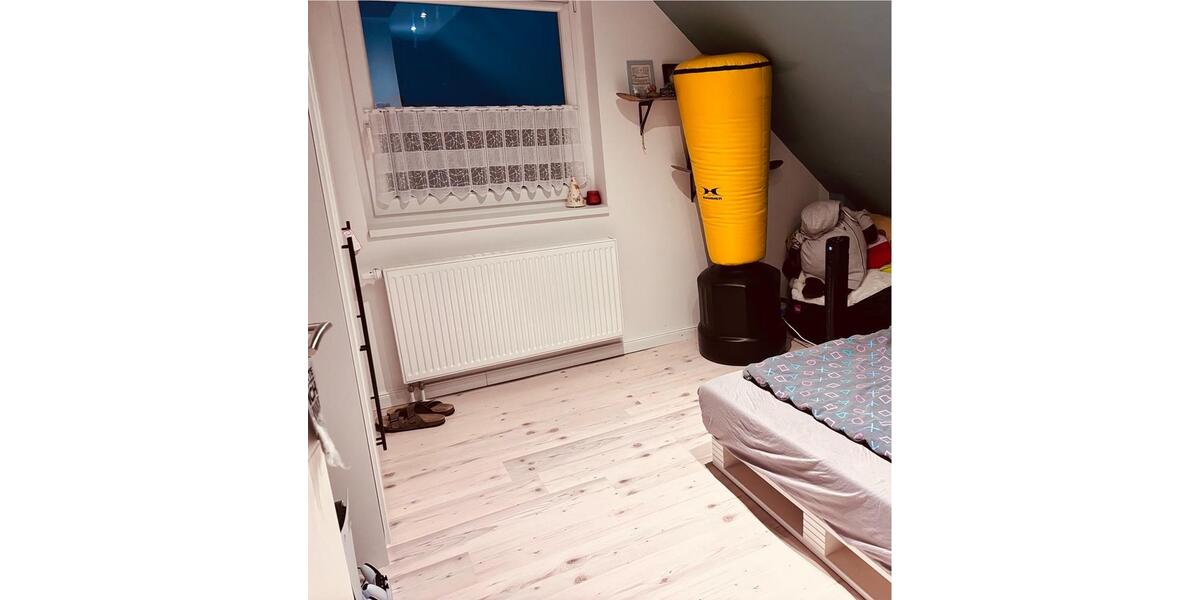 Dachgeschoßwohnung Vechelde - 2 Zimmer, 75 m&sup2;, 700&euro; | Angebot:26025249