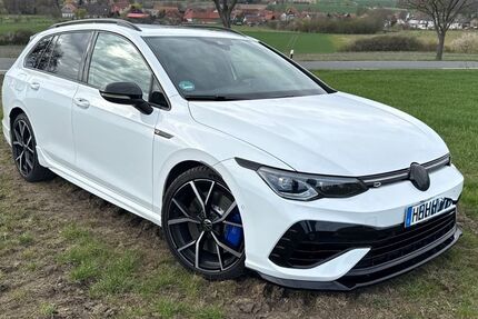 VW Golf 104.157 km 31.699 &euro; Braunschweig 38106