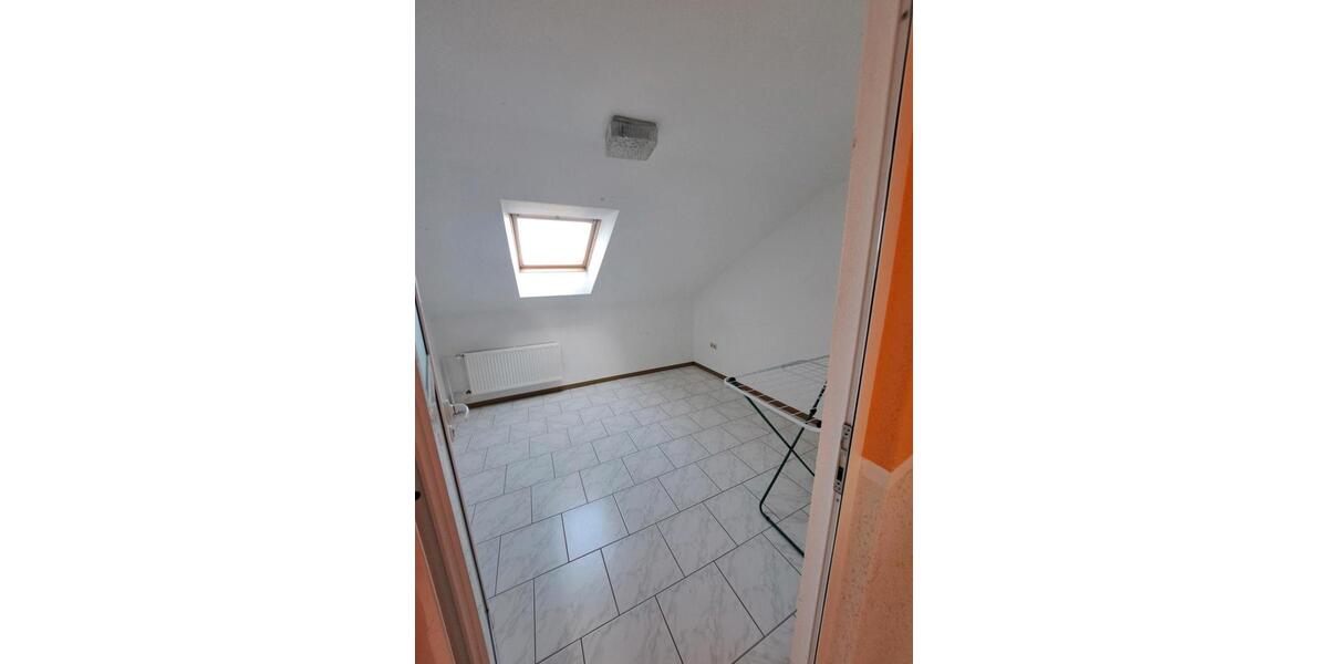 Etagenwohnung Söhlde - 2.5 Zimmer, 100 m&sup2;, 570&euro; | Angebot:25944736