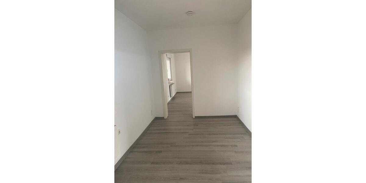 Etagenwohnung Lengede - 6 Zimmer, 120 m&sup2;, 1.440&euro; | Angebot:25887202