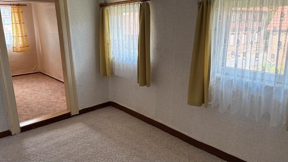 Einfamilienhaus Osterwieck - 8 Zimmer, 100 m&sup2;, 40.000&euro; | Angebot:27091654