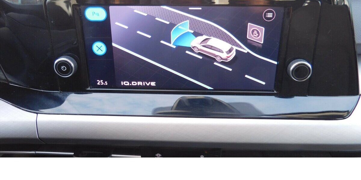 VW Golf Variant VIII 1.5 Life TSI Navi Klima Alu 31.700 km 19.990 &euro; Vordorf 38533