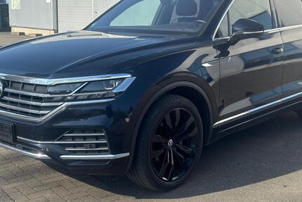 VW Touareg 131.856 km 35.990 &euro; Braunschweig 38122