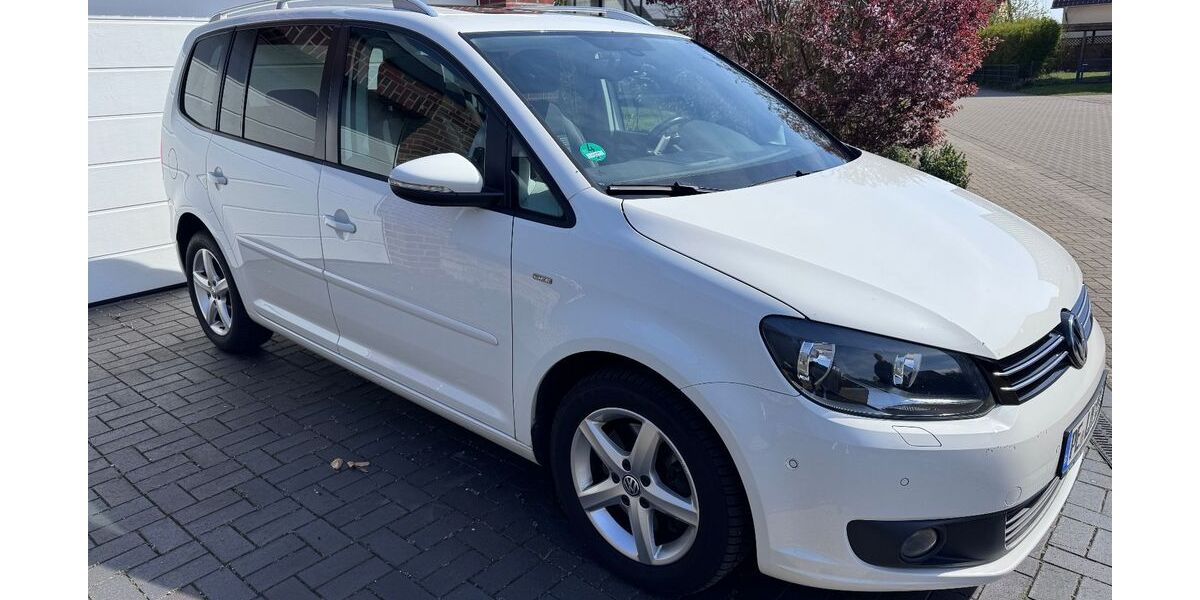 VW Touran 177.328 km 8.800 &euro; Vechelde 38159