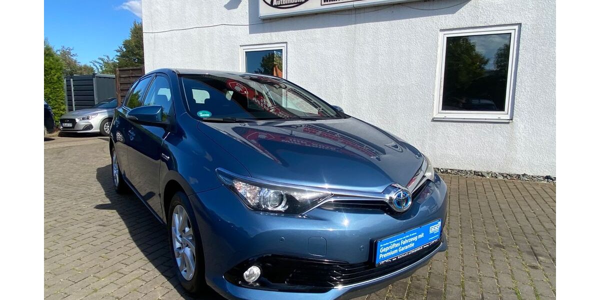 Toyota Auris 125.000 km 12.990 &euro; Goslar 38644