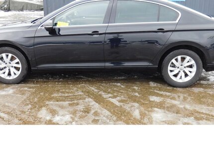 VW Passat 2.0 Bussiness BMT TDI Standhei.Navi Klima 36.500 km 20.990 &euro; Vordorf 38533
